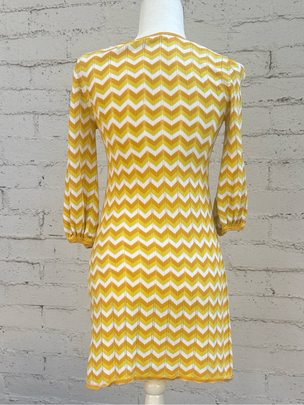 Alice + Olivia Yellow Chevron Pointelle Knit Mini Dress Size XS - Picture 3 of 7